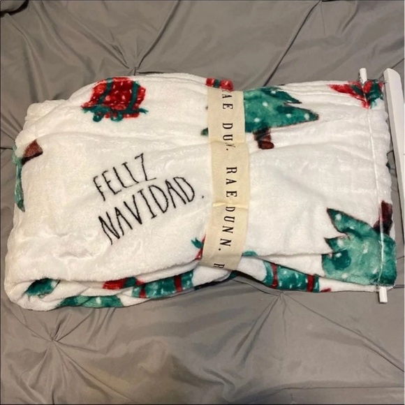 COPY - Rae Dunn Christmas feliz navidad blanket - Picture 2 of 2